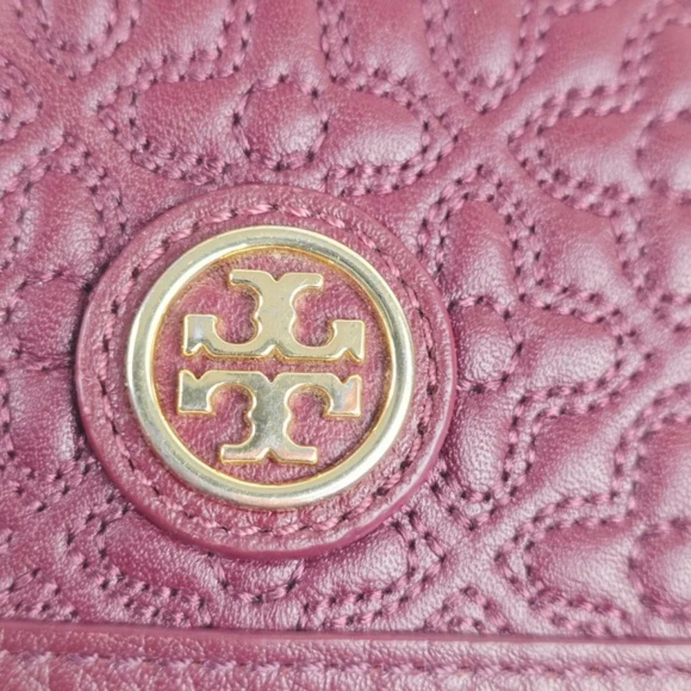 Tory Burch Bryant Quilted Leather Card Key Case Wallet Pouch Burgundy Medallion